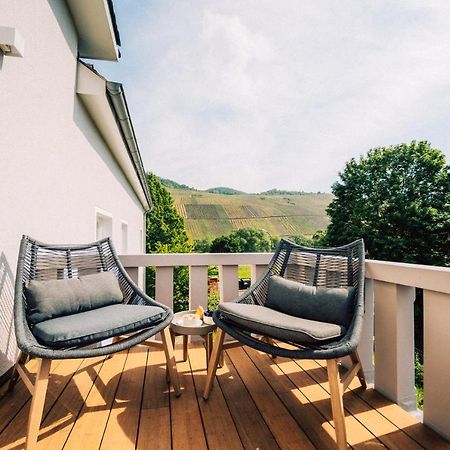 Gut Foersterlay - Exklusive Boutique Apartments Im Historischen Winzerhaus Direkt An Der Mosel Lösnich Buitenkant foto