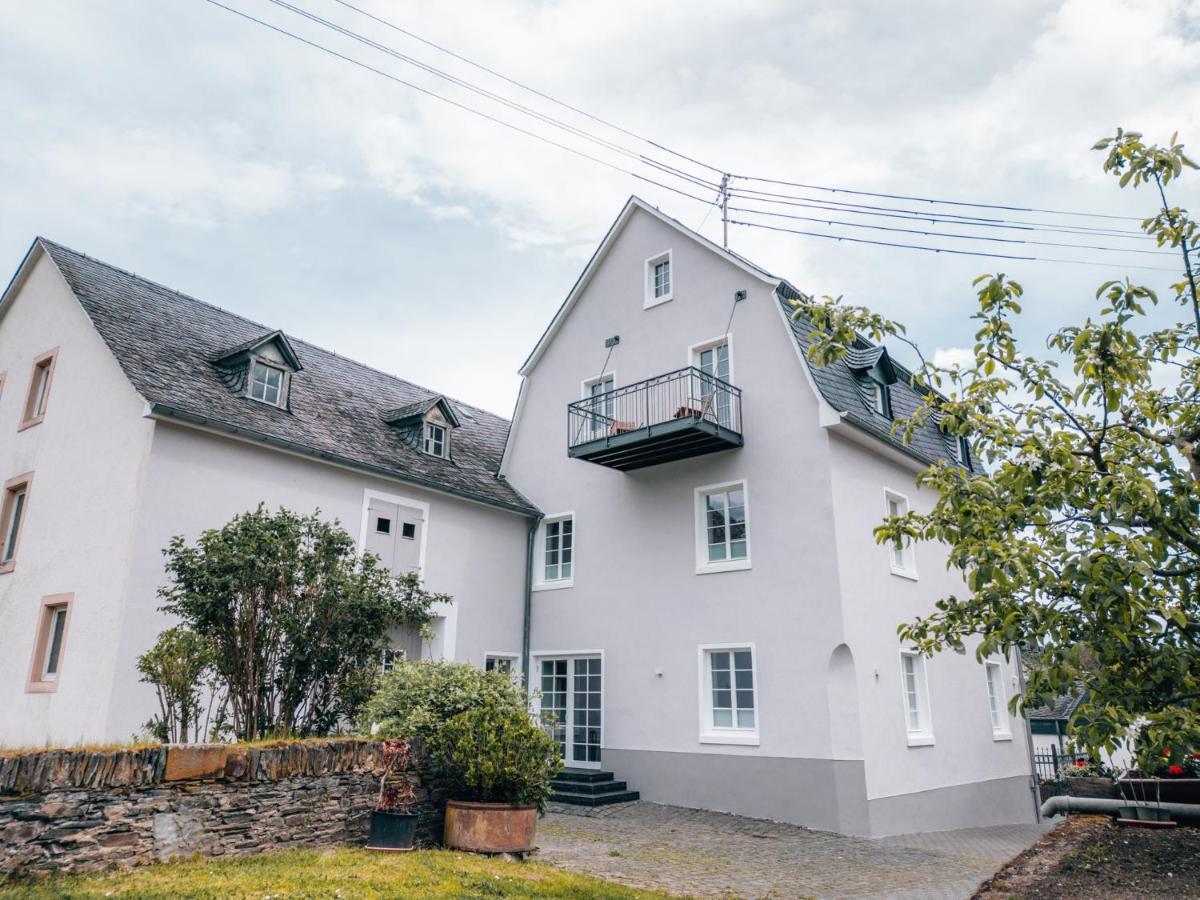 Gut Foersterlay - Exklusive Boutique Apartments Im Historischen Winzerhaus Direkt An Der Mosel Lösnich Buitenkant foto