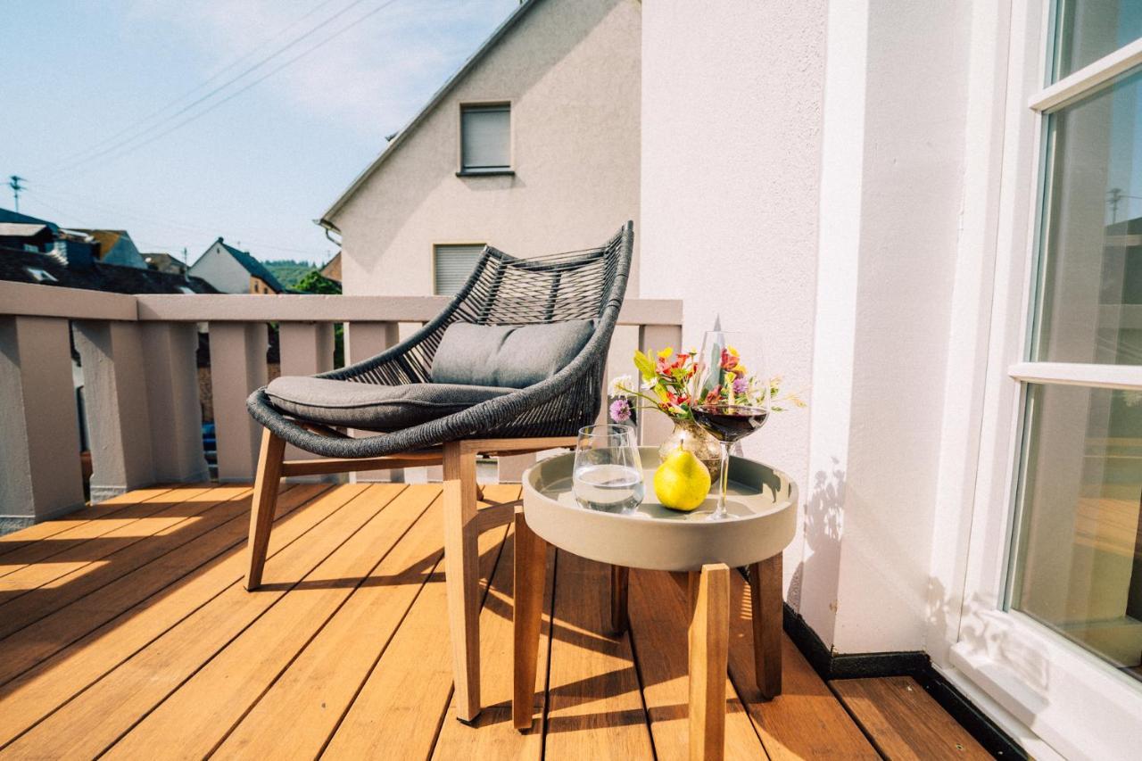Gut Foersterlay - Exklusive Boutique Apartments Im Historischen Winzerhaus Direkt An Der Mosel Lösnich Buitenkant foto