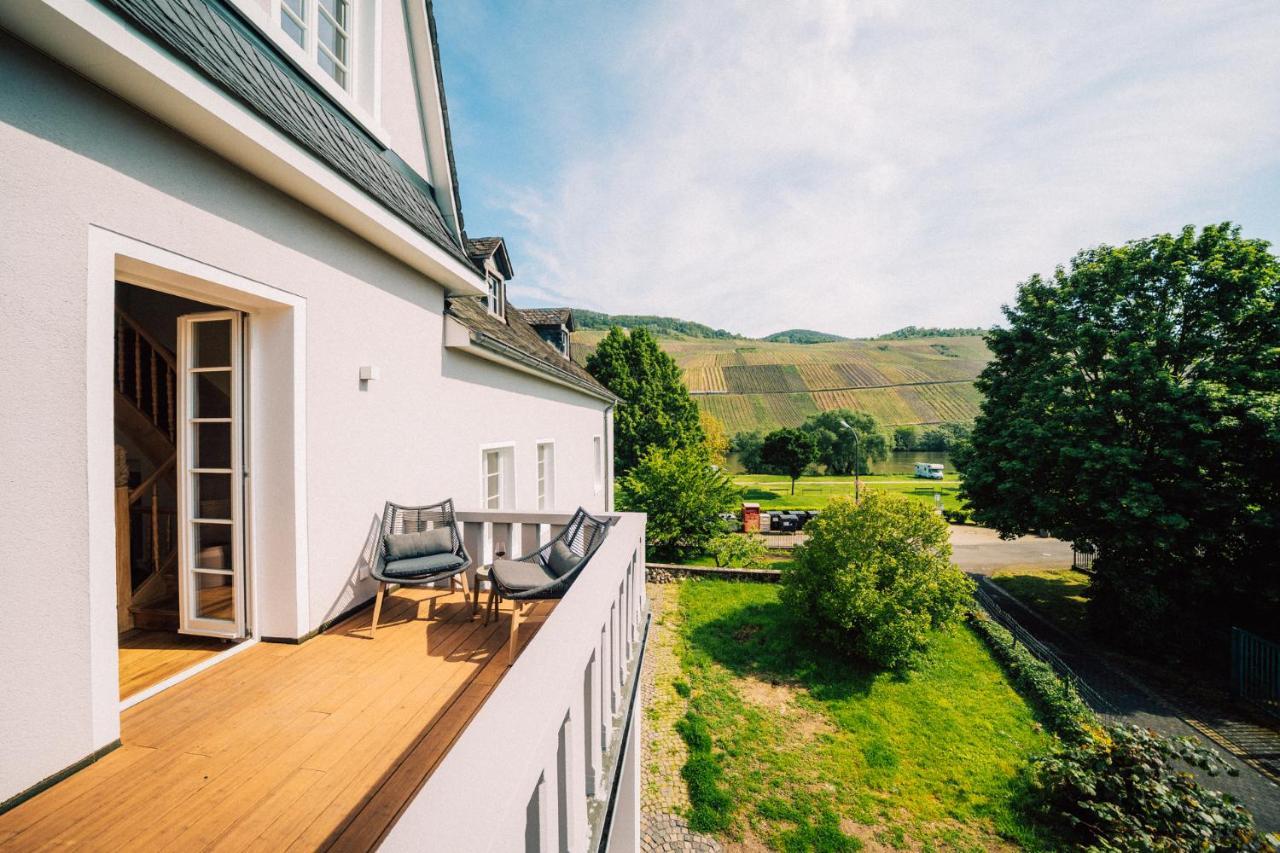 Gut Foersterlay - Exklusive Boutique Apartments Im Historischen Winzerhaus Direkt An Der Mosel Lösnich Buitenkant foto